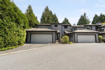 Garden / Landscaping Photo of 1991 Cedar Village Crescent, North Vancouver, BC
