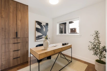 Guest Bathroom Photo of 2 550 Kaslo Street, Vancouver, BC