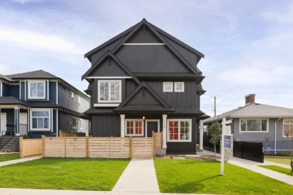 Hot Tub / Spa Photo of 2 550 Kaslo Street, Vancouver, BC