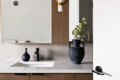 Mudroom Photo of 2 550 Kaslo Street, Vancouver, BC