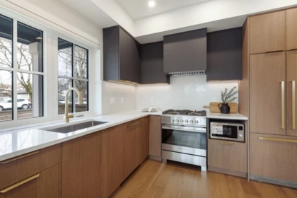 Primary Bedroom Photo of 2 550 Kaslo Street, Vancouver, BC