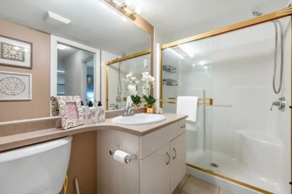 Powder Room Photo of 105 988 W 54th Avenue, Vancouver, BC