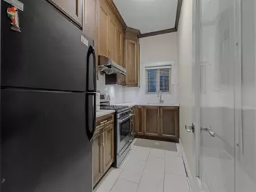 Walk-In Closet Photo of 11923 92 Avenue, Delta, BC
