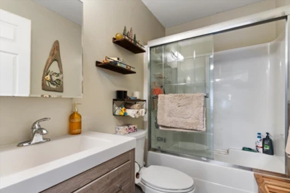 Basement Recreation Room Photo of 46296 Ranchero Drive, Chilliwack, BC