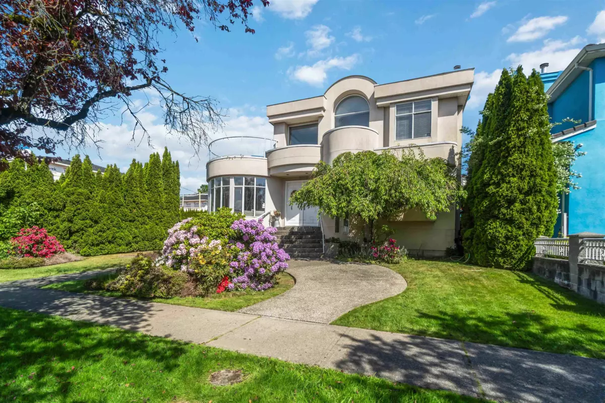 Exterior Rear Photo of 2275 Bonaccord Drive, Vancouver, BC