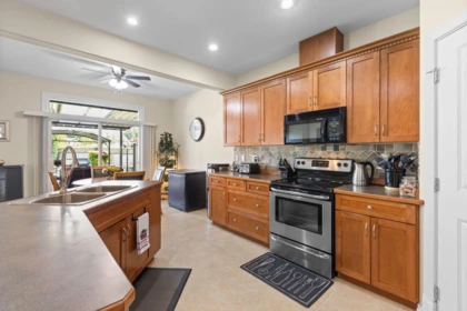 Kitchen Island Photo of A 2484 Nile Gate, Port Coquitlam, BC