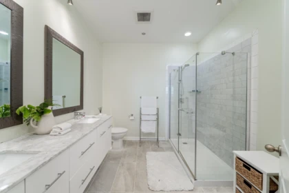 Hot Tub / Spa Photo of 356 EAST WEST ROAD, Mayne Island BC V0N 2J2
