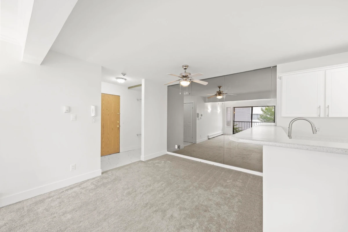 Dining Area Photo of 9 7011 134 Street, Surrey, BC