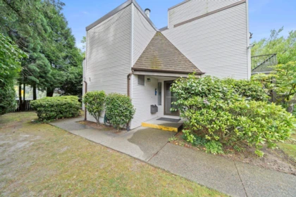 Outdoor Deck Photo of 9 7011 134 Street, Surrey, BC