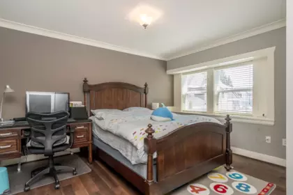 Laundry Room Photo of 14712 34a Avenue, Surrey, BC