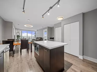 Kitchen Island Photo of 2805 4189 Halifax Street, Burnaby, BC