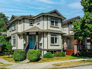 Backyard Photo of 24167 102b Avenue, Maple Ridge, BC