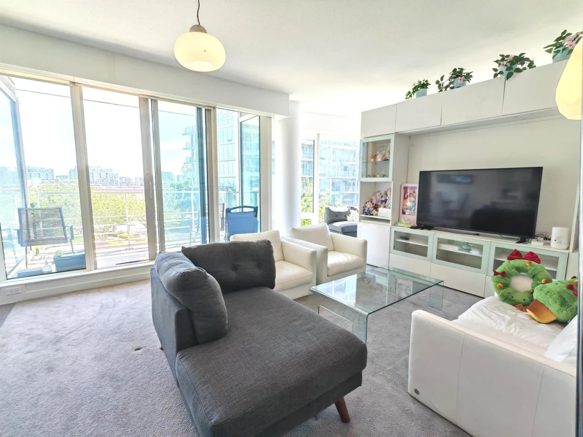Dining Area Photo of 404 5171 Brighouse Way, Richmond, BC