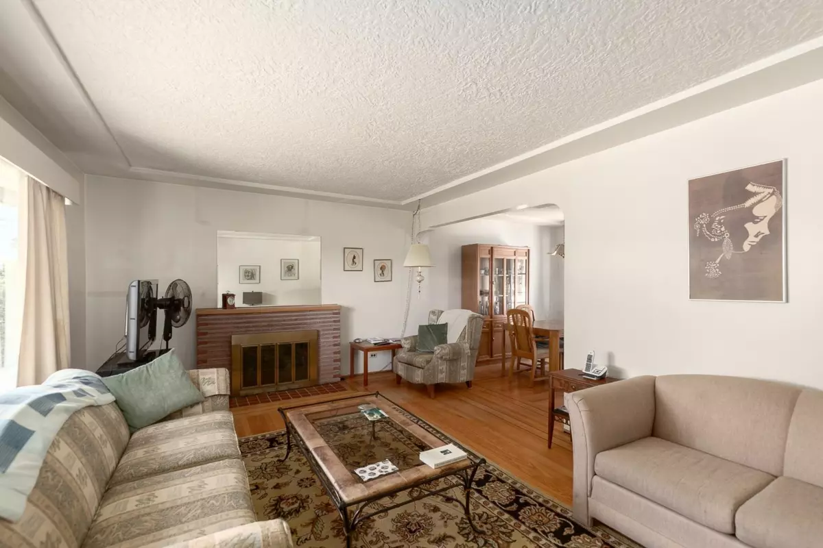 Living Room Photo of 7759 14th Avenue, Burnaby, BC