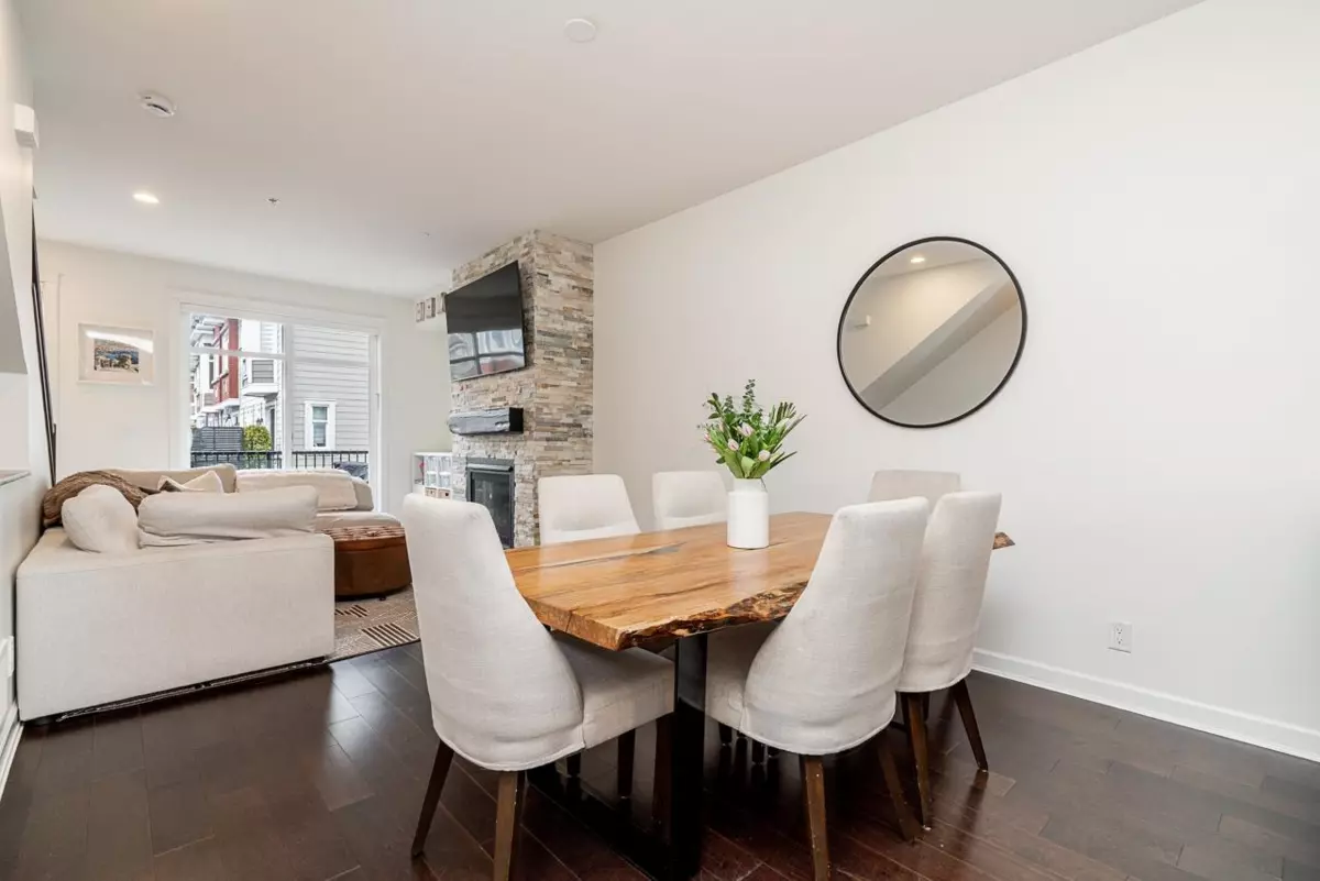 Family Room Photo of 44 8068 207 Street, Langley, BC