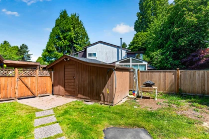 Front Yard Photo of 10660 Whistler Court, Richmond, BC