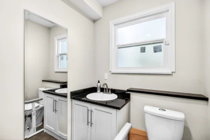 Powder Room Photo of 10660 Whistler Court, Richmond, BC
