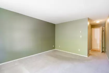 Entry Foyer Photo of 202 16065 83 Avenue, Surrey, BC