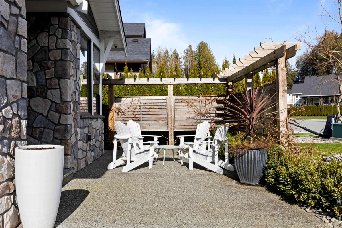 Family Room Photo of 10037 Magnolia Place, Chilliwack, BC