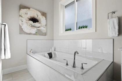 Hallway Photo of 10037 Magnolia Place, Chilliwack, BC
