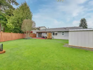 Garage Interior Photo of 4651 56 Street, Ladner, BC