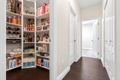 Office / Den Photo of 2339 St George Street, Port Moody, BC