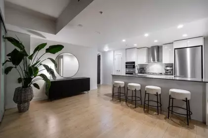 Kitchen Photo of PH02 1283 Howe Street, Vancouver, BC