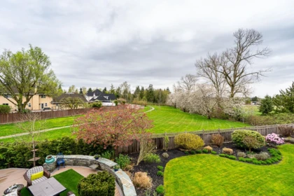Staircase Photo of 15464 60a Avenue, Surrey, BC