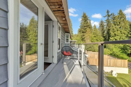 Street View Photo of 425 Tempe Crescent, North Vancouver, BC