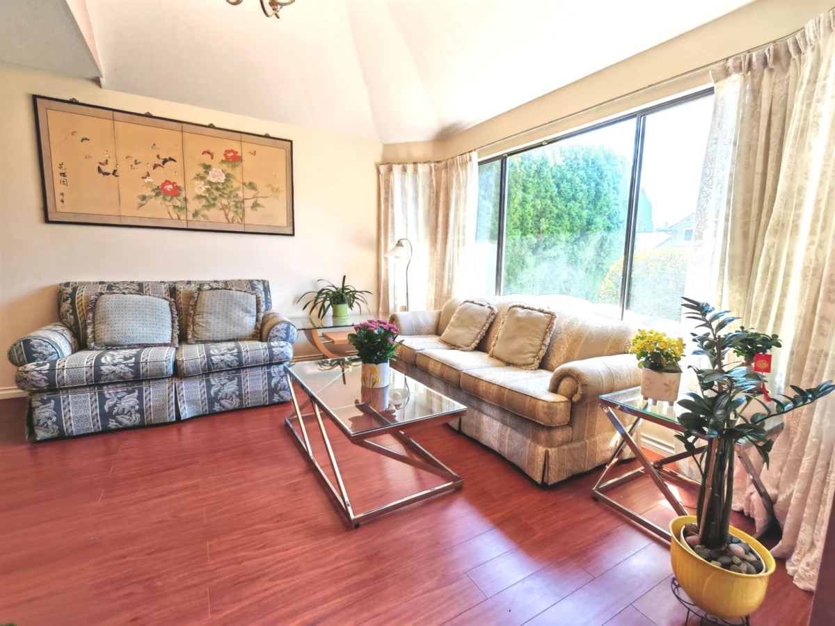 Living Room Photo of 11933 Woodgrove Avenue, Delta, BC