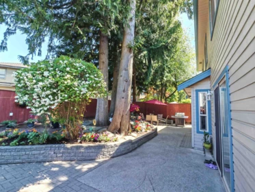 Garden / Landscaping Photo of 11933 Woodgrove Avenue, Delta, BC