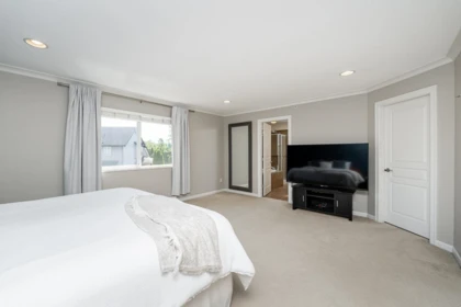 Hallway Photo of 11208 Bonson Road, Pitt Meadows, BC