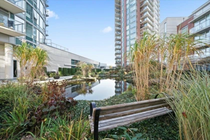 Backyard Photo of 905 58 Keefer Place, Vancouver, BC