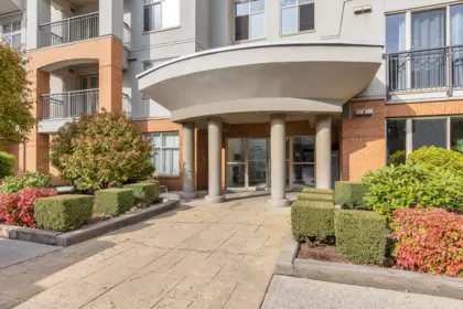 216 33546 Holland Avenue, Abbotsford, BC, Abbotsford — Apartment/Condo for sale