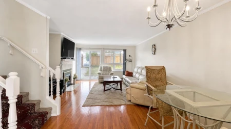 Kitchen Photo of 105 12233 92 Avenue, Surrey, BC