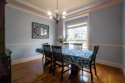 Kitchen Photo of 18938 54a Avenue, Surrey, BC