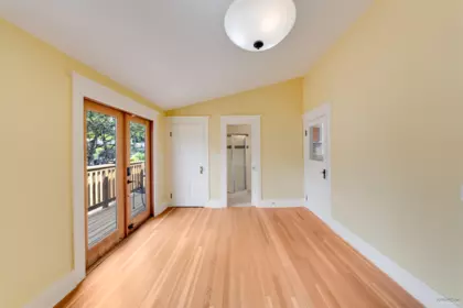 Entry Foyer Photo of 848 E 6th Street, North Vancouver, BC
