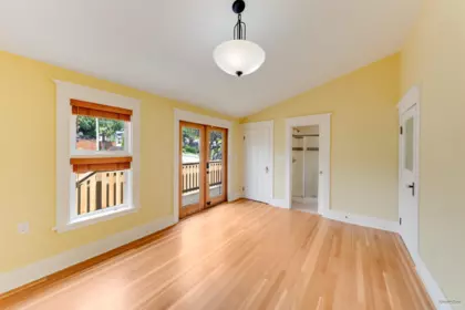 Hallway Photo of 848 E 6th Street, North Vancouver, BC