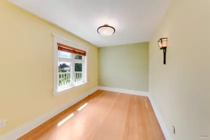 Hot Tub / Spa Photo of 848 E 6th Street, North Vancouver, BC