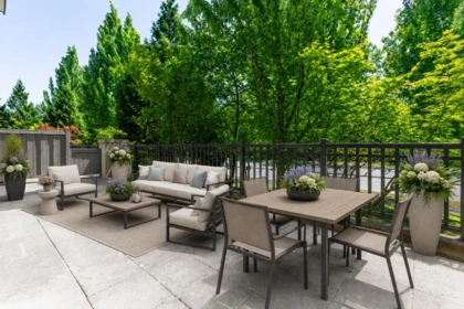 105 1330 Genest Way, Coquitlam, BC, Coquitlam — Apartment/Condo for sale
