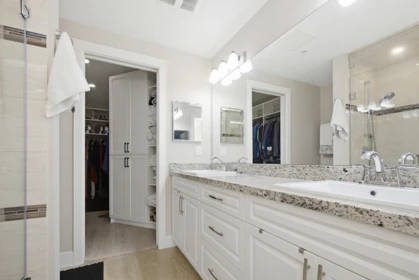 Mudroom Photo of 401 32445 Simon Avenue, Abbotsford, BC