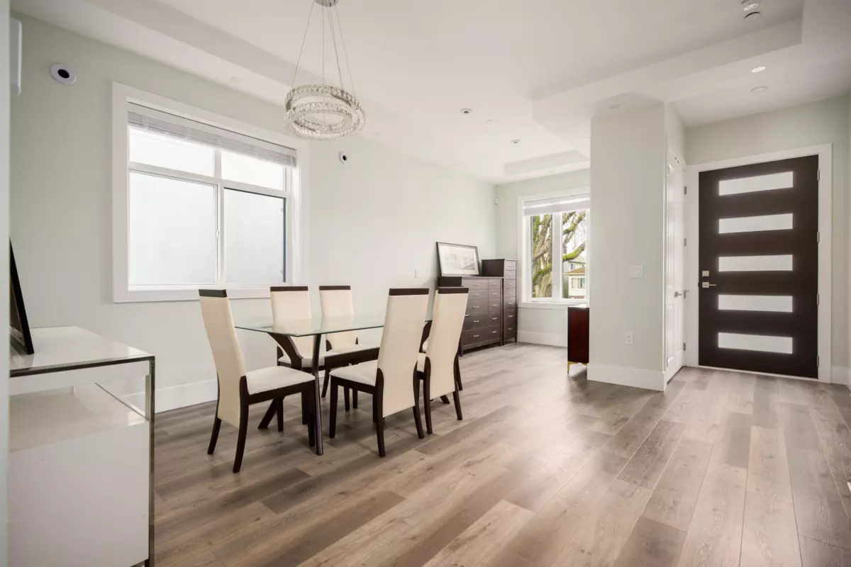 Living Room Photo of 58 E 39th Avenue, Vancouver, BC