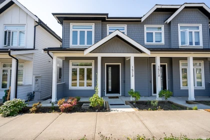 16718 16 Avenue, Surrey, BC, Surrey — Half Duplex for sale