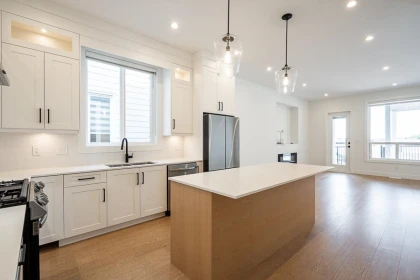 16718 16 Avenue, Surrey, BC, Surrey — Half Duplex for sale
