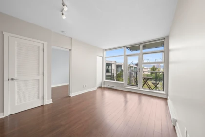 Kitchen Island Photo of 342 1777 W 7th Avenue, Vancouver, BC