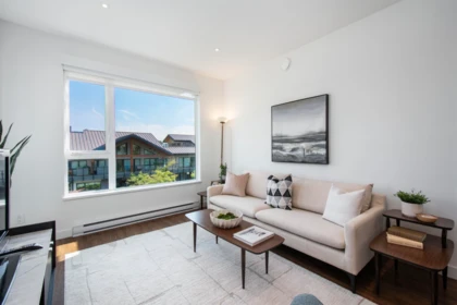 402 1061 Marine Drive, North Vancouver, BC, North Vancouver — Apartment/Condo for sale