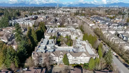 212 6557 121 Street, Surrey, BC, Surrey — Apartment/Condo for sale