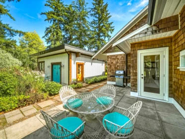 Garden / Landscaping Photo of 816 248 Street, Langley, BC