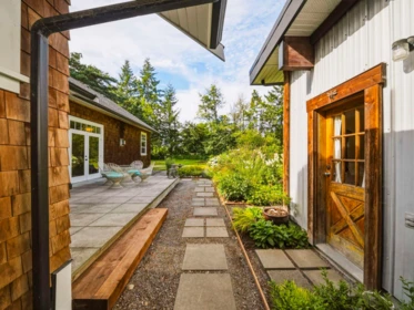 Hot Tub / Spa Photo of 816 248 Street, Langley, BC