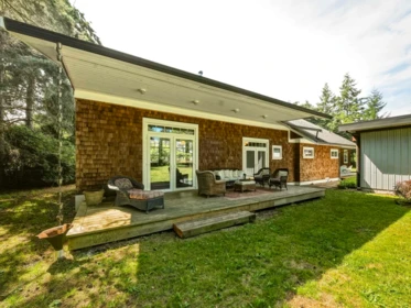 Swimming Pool Photo of 816 248 Street, Langley, BC